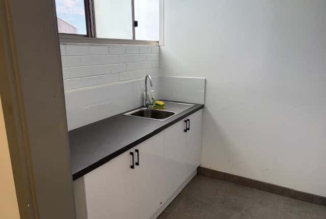 4/1 Roberts Street West Osborne Park WA 6017 - Image 6