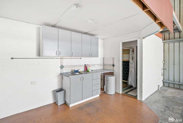 2/3 Lockhart Road Kelmscott WA 6111 - Image 7