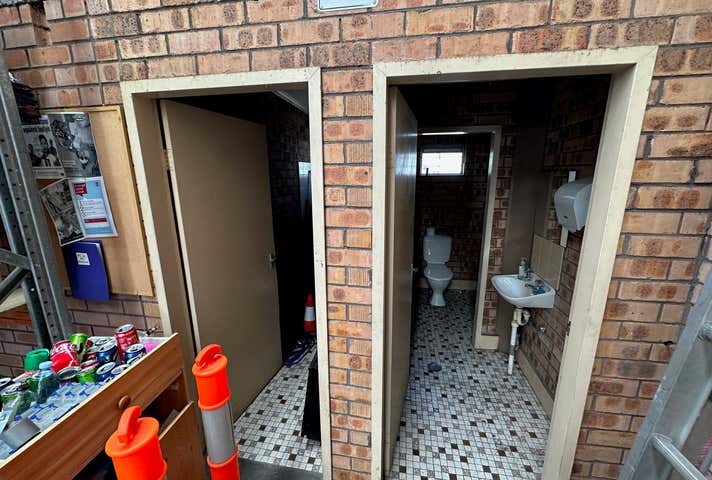 2/30 Swan Street Wollongong NSW 2500 - Image 9