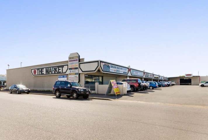 The Market, 25 Keane Street Currajong QLD 4812 - Image 2