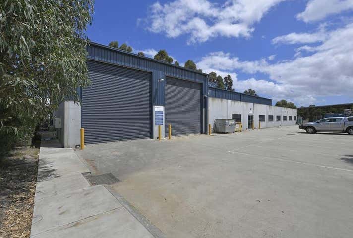 12 Graham Court Pakenham VIC 3810 - Image 1