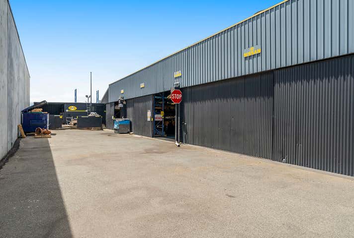 82 Elgee Road Midland WA 6056 - Image 5