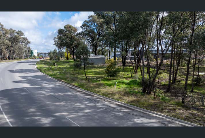 30 Rowena Street East Bendigo VIC 3550 - Image 5