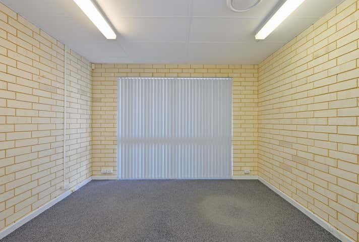 7 Fairbrother Street Belmont WA 6104 - Image 11