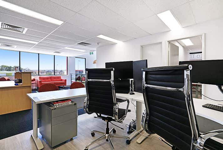 19 Caspian Terrace Canning Vale WA 6155 - Image 9