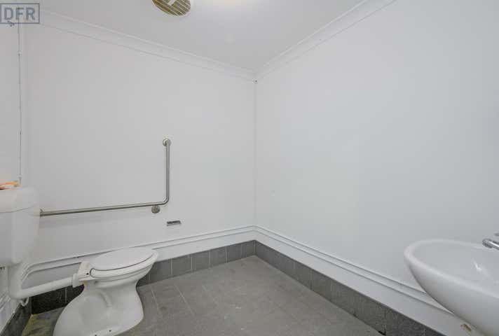 4/3 Toynbee Way Port Kennedy WA 6172 - Image 10