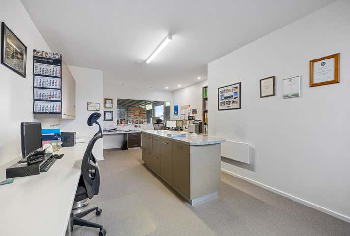 729 Creswick Road Wendouree VIC 3355 - Image 6