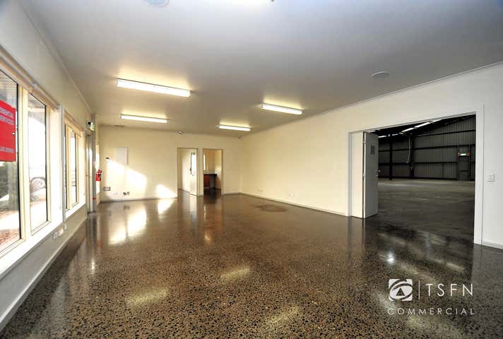 3/78 Hattam Street Golden Square VIC 3555 - Image 2