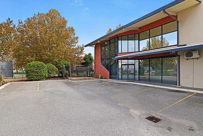 47 Catalano Circuit Canning Vale WA 6155 - Image 3