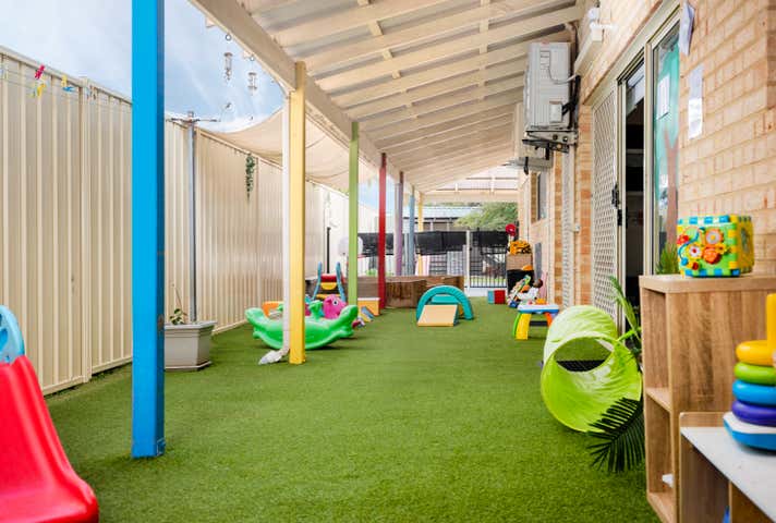 236 Fourth Street Wonthella WA 6530 - Image 13