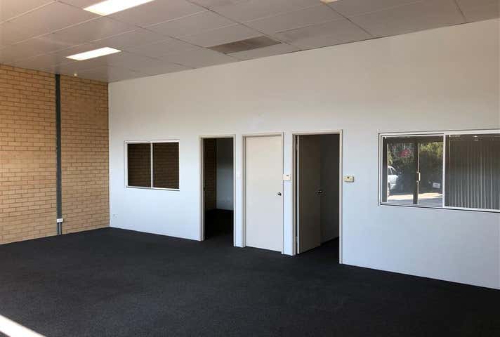 3/126-130 Bannister Road Canning Vale WA 6155 - Image 4