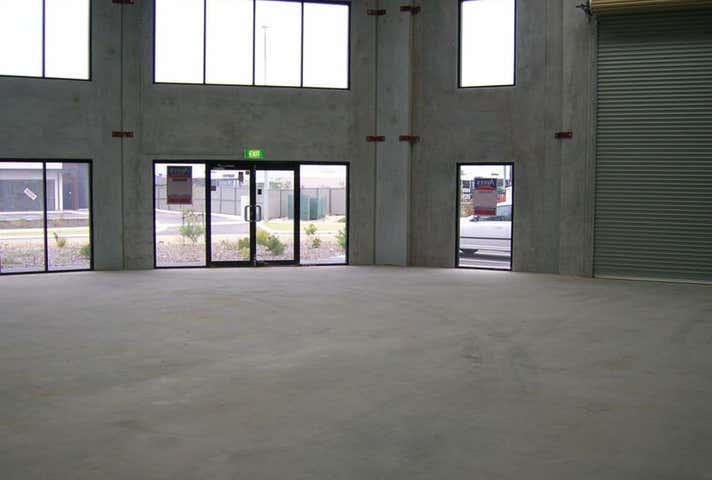 32 Comserv Loop Ellenbrook WA 6069 - Image 10