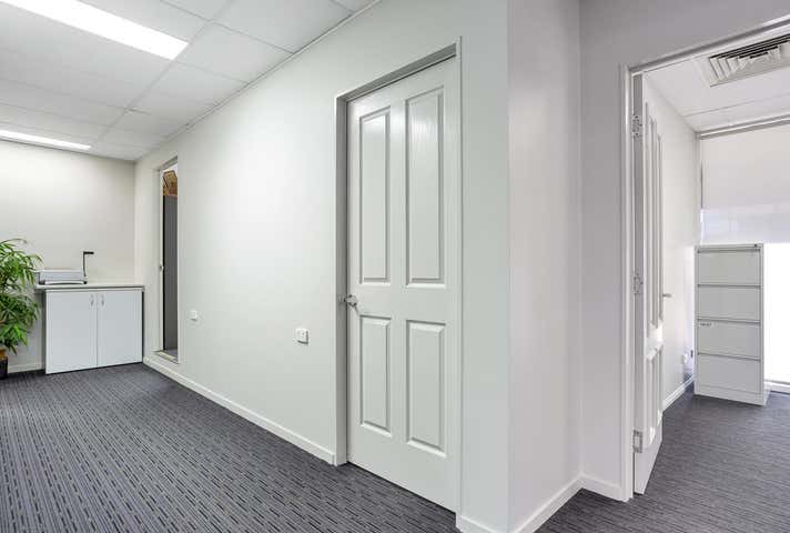 2/192 Mulgrave Road Westcourt QLD 4870 - Image 10