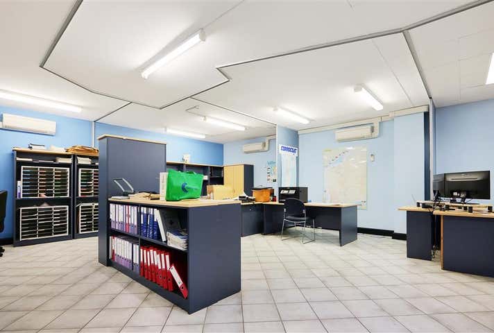 21 Sorbonne Crescent Canning Vale WA 6155 - Image 12