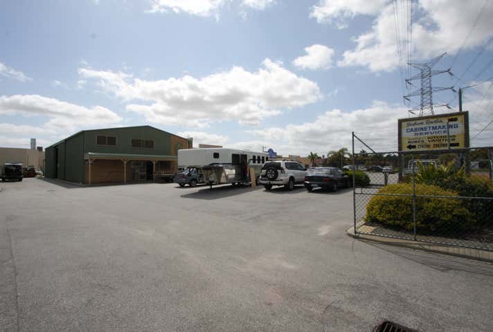 6 Rothschild Place Midvale WA 6056 - Image 1