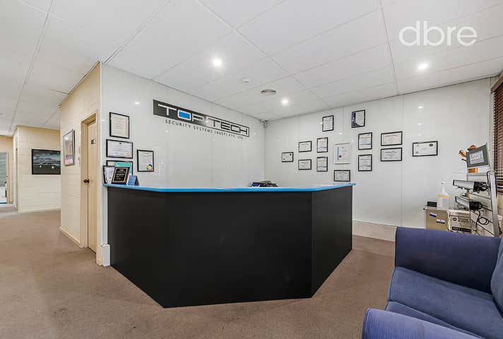 3/2 Walker Street Braeside VIC 3195 - Image 2