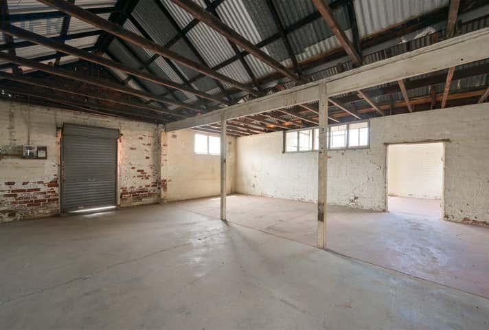 26 Tydeman Road North Fremantle WA 6159 - Image 17