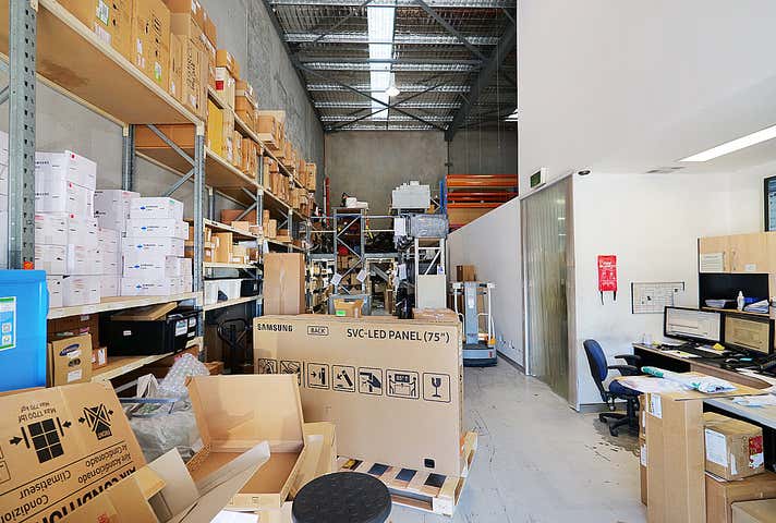 Unit 3, 7 Mordaunt Circuit Canning Vale WA 6155 - Image 7