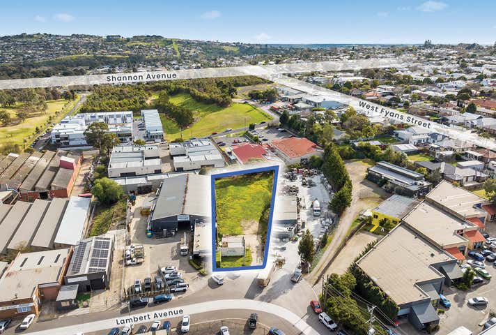 18 Lambert Avenue Newtown VIC 3220 - Image 2