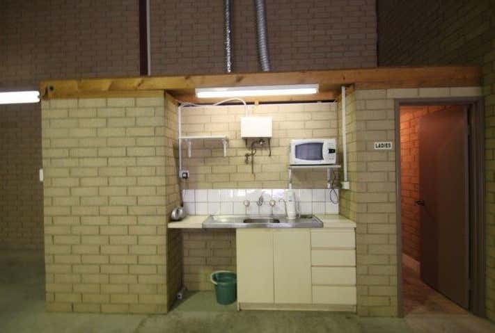 Unit 2, 18 Crocker Dr Malaga WA 6090 - Image 9