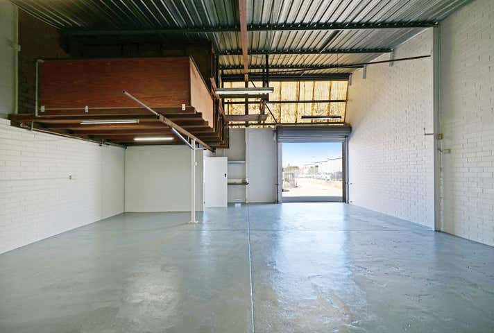 10/126-128 Radium Street Welshpool WA 6106 - Image 2