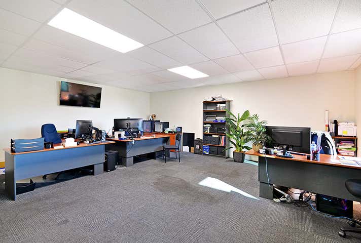 2/36 Hensbrook Loop Forrestdale WA 6112 - Image 2