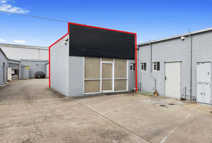 2/5 Dowsett Street South Geelong VIC 3220 - Image 1
