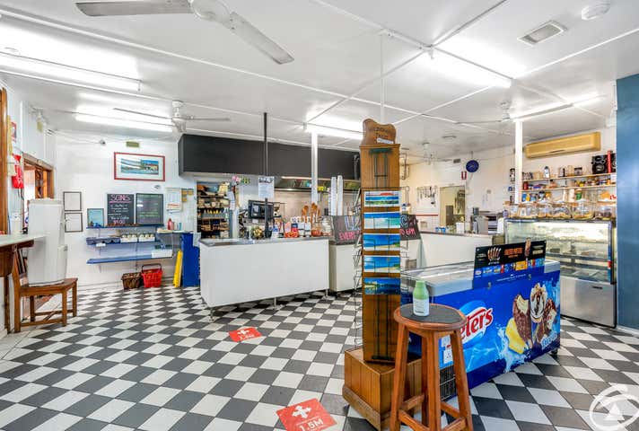 100 Oleander Street Holloways Beach QLD 4878 - Image 28