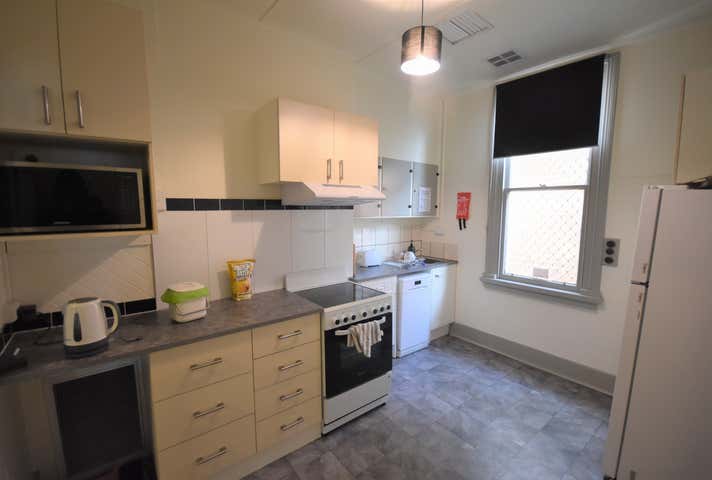 572 Englehardt Street Albury NSW 2640 - Image 5