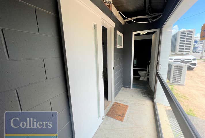 2/1 McIlwraith Street South Townsville QLD 4810 - Image 6