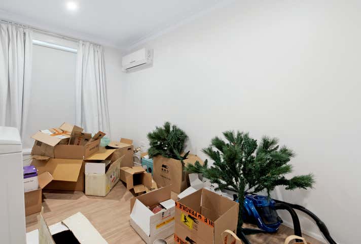 2/6 Tedder Avenue Main Beach QLD 4217 - Image 13