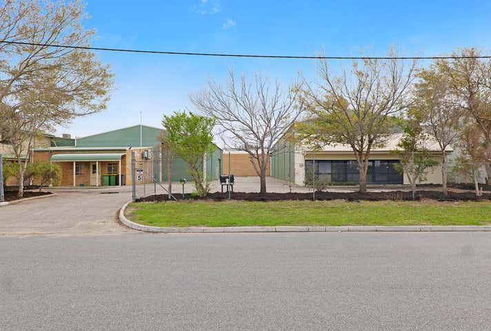 5-7 Valencia Way Maddington WA 6109 - Image 2
