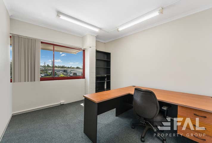 Unit  8, 32 Spine Street Sumner QLD 4074 - Image 5