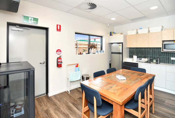 2/2 Harold Street West End QLD 4810 - Image 7