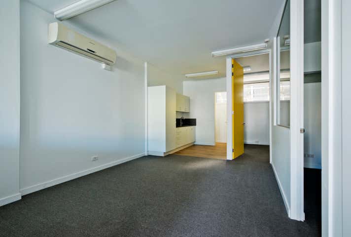 30 Beetham Parade Rosanna VIC 3084 - Image 3