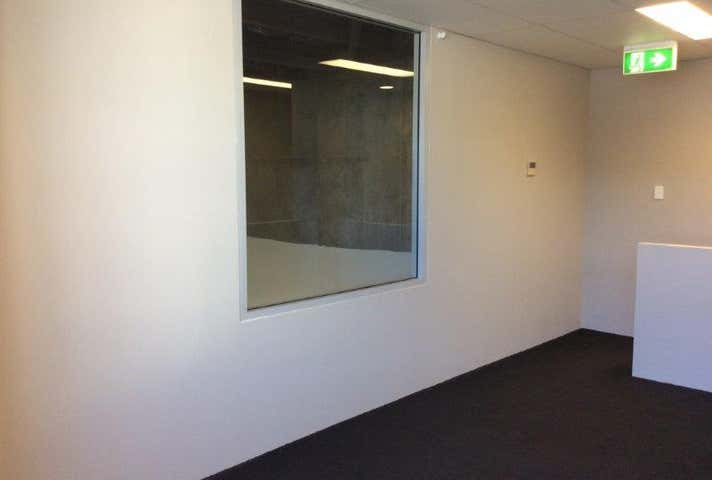 5/17 Caloundra Rd Clarkson WA 6030 - Image 12