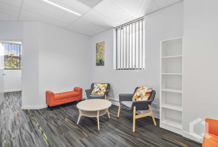 4/4 Winn Street North Lakes QLD 4509 - Image 5