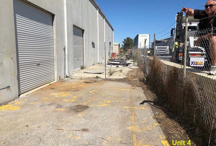 30 Howson Way Bibra Lake WA 6163 - Image 11