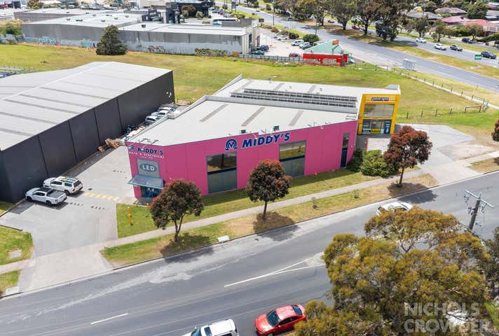 1/2 Frankston Gardens Drive Carrum Downs VIC 3201 - Image 3