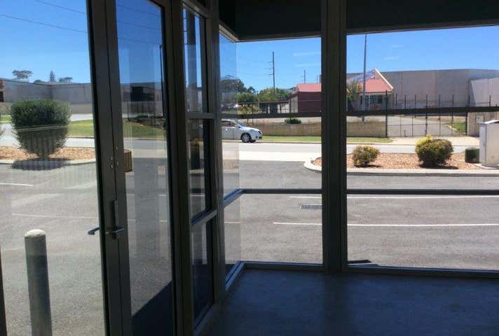 2/2 Bombardier Rd Wangara WA 6065 - Image 5