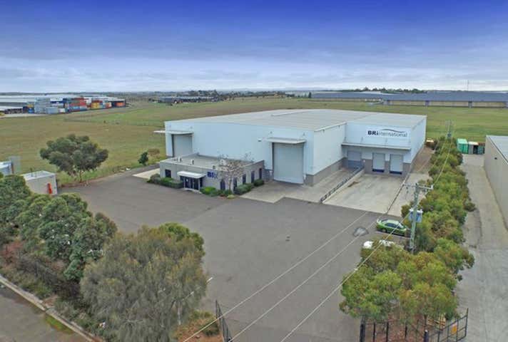 2/80-100 Fulton Drive Derrimut VIC 3026 - Image 3