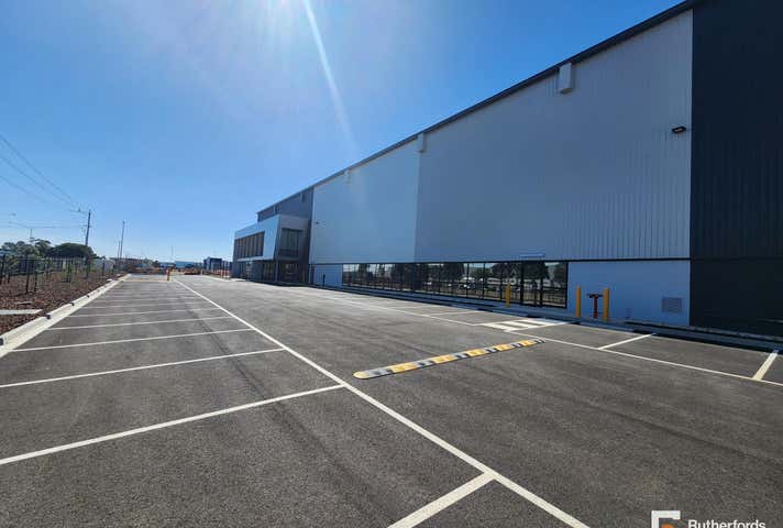 107 Fulton Drive Derrimut VIC 3026 - Image 10