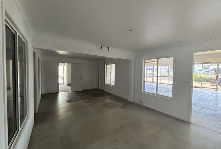 1/27 Lawrence Drive Nerang QLD 4211 - Image 5