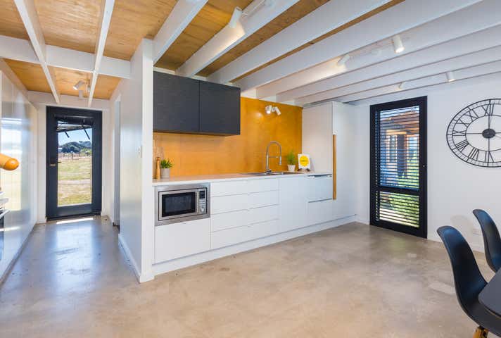 47 Caroline Retreat Henley Brook WA 6055 - Image 9