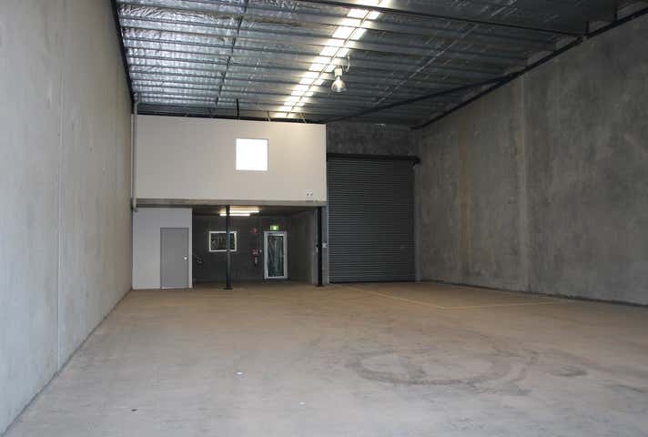 3/3 Hargraves Avenue Albion Park Rail NSW 2527 - Image 2