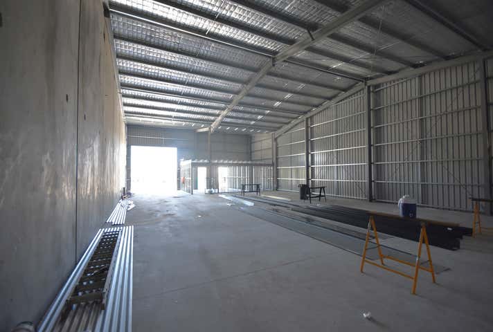 4/111 Kaitlers Road Lavington NSW 2641 - Image 4