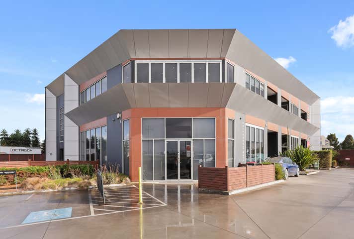 Shop 4/2A Carbine Way Mornington VIC 3931 - Image 1