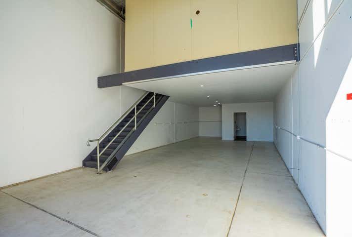 9/4 Edge Street Boolaroo NSW 2284 - Image 3