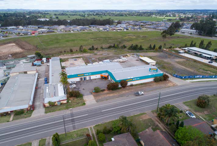 65 Aberglasslyn Road Aberglasslyn NSW 2320 - Image 5