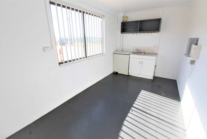 1/398 Taylor Street Glenvale QLD 4350 - Image 11